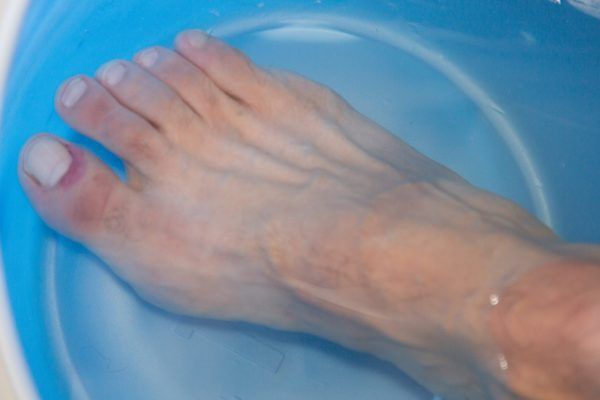 How to Soak an Infected Toe